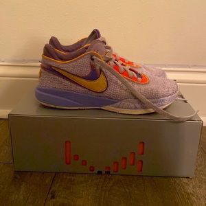 Nike Lebron 20 basketball shoes